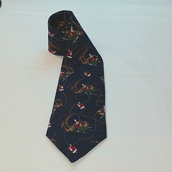 Vintage Christmas Tie Navy Blue with Santa Claus Sleigh Reindeer EUC - Picture 1 of 6